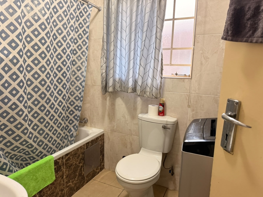 3 Bedroom Property for Sale in Waterval East North West